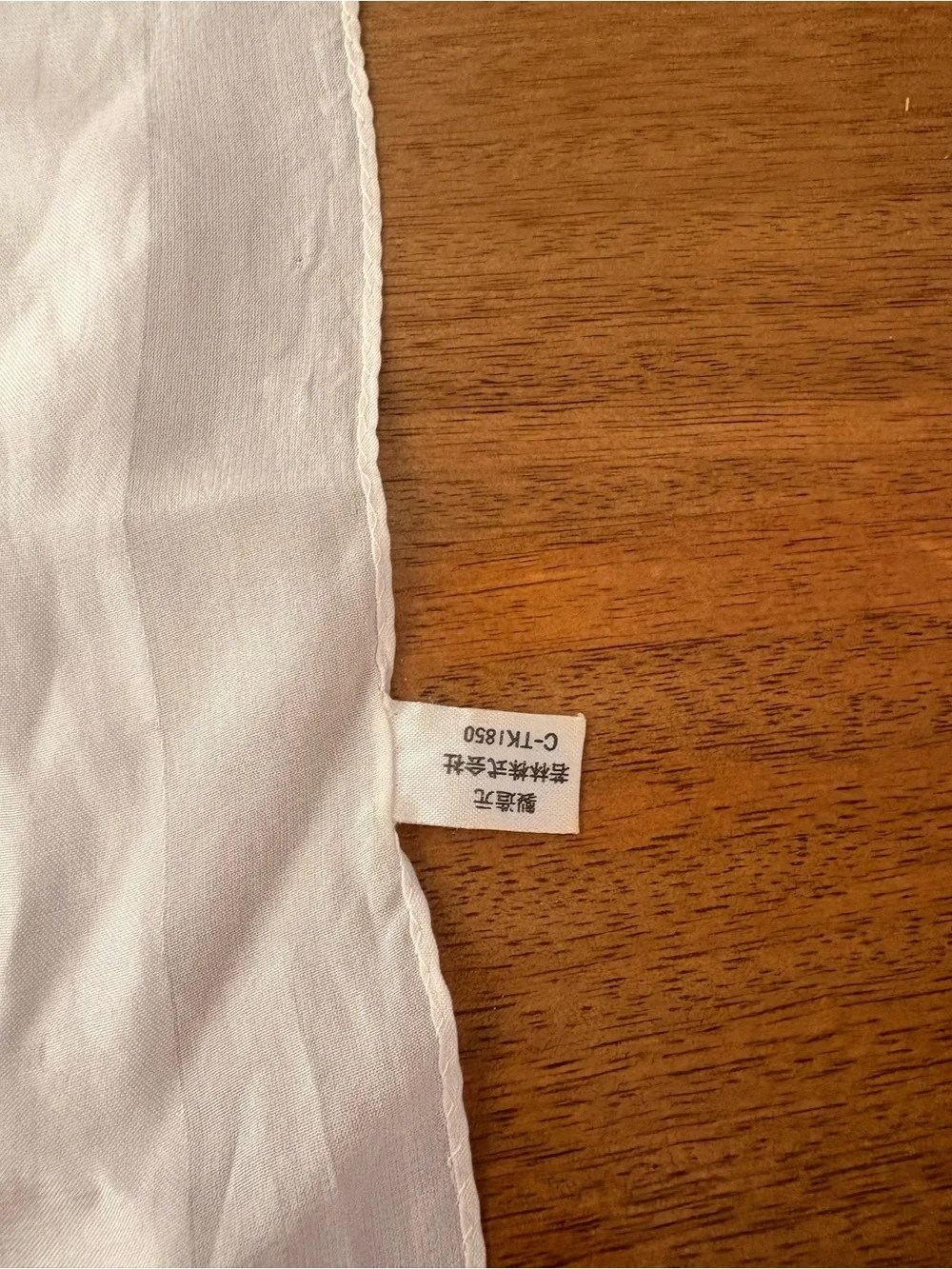 bill blass ivory silk logo scarf 100% silk